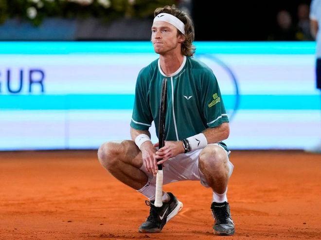 为赛后媒体 为赛后媒体