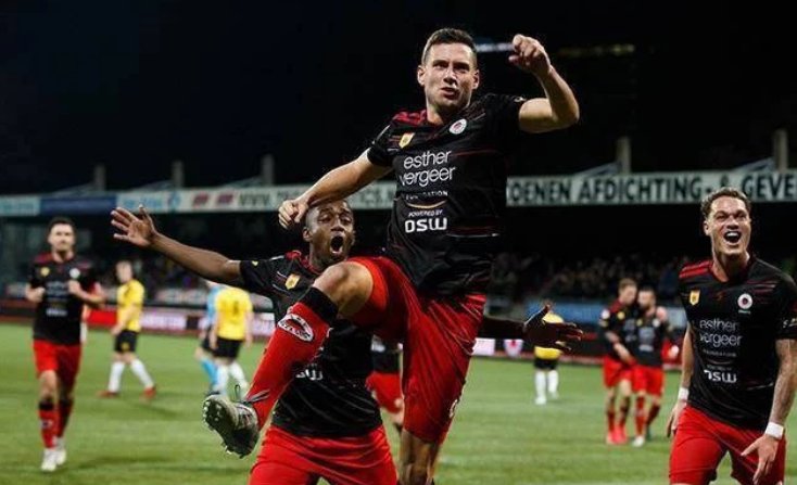 荣誉之间取 荣誉之间取