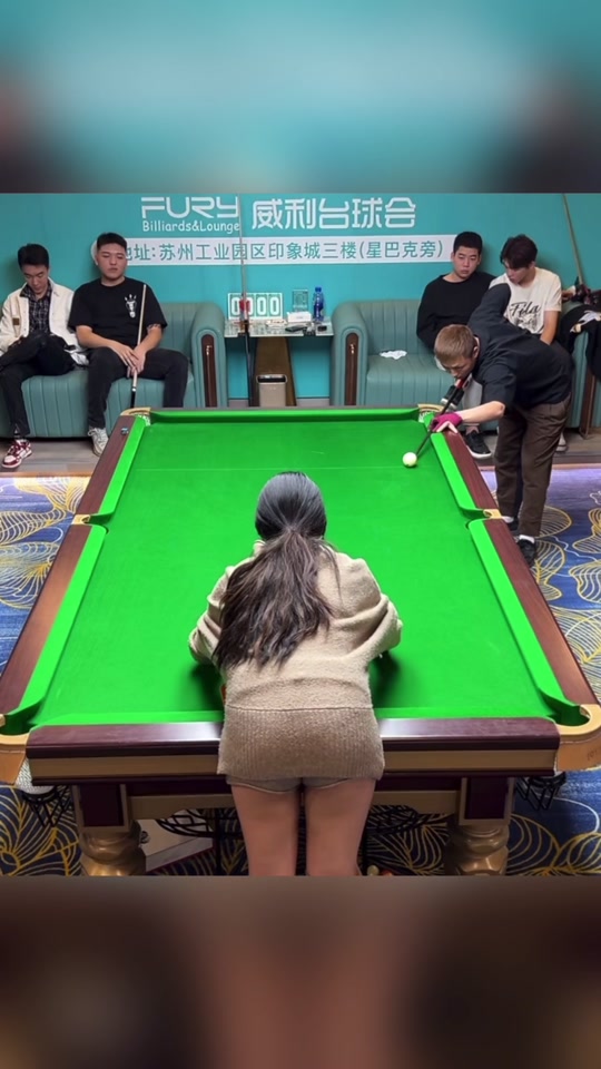 连续破门